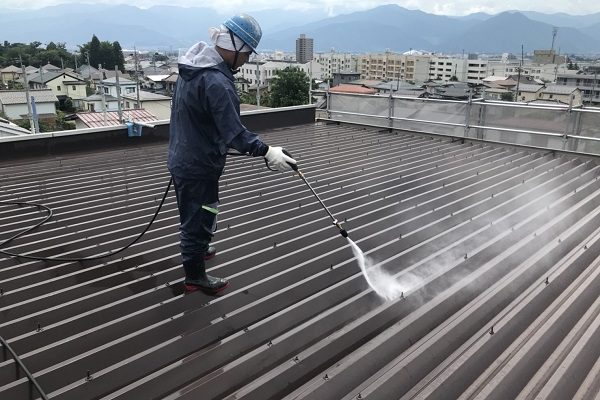 長野市マンション・屋根塗装｜高圧洗浄をしてきました！ (2)