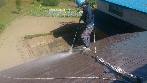 高山村・K様邸｜屋根塗装｜高圧洗浄を行いました！ (1)